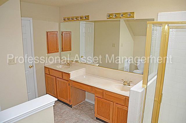 6706 Wildhaven Dr - Photo 2 of 11