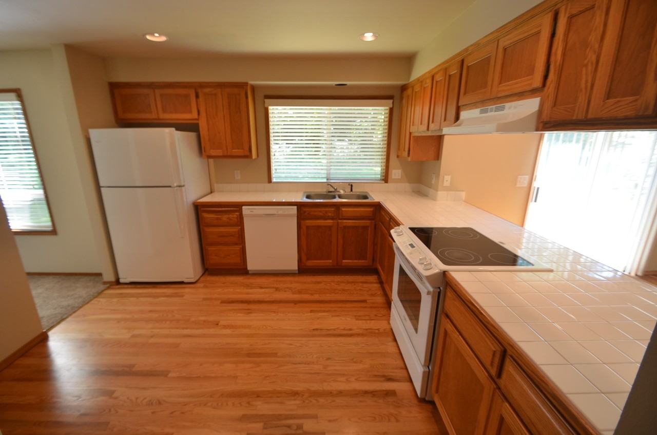 9708 176th St SE - Photo 3 of 8