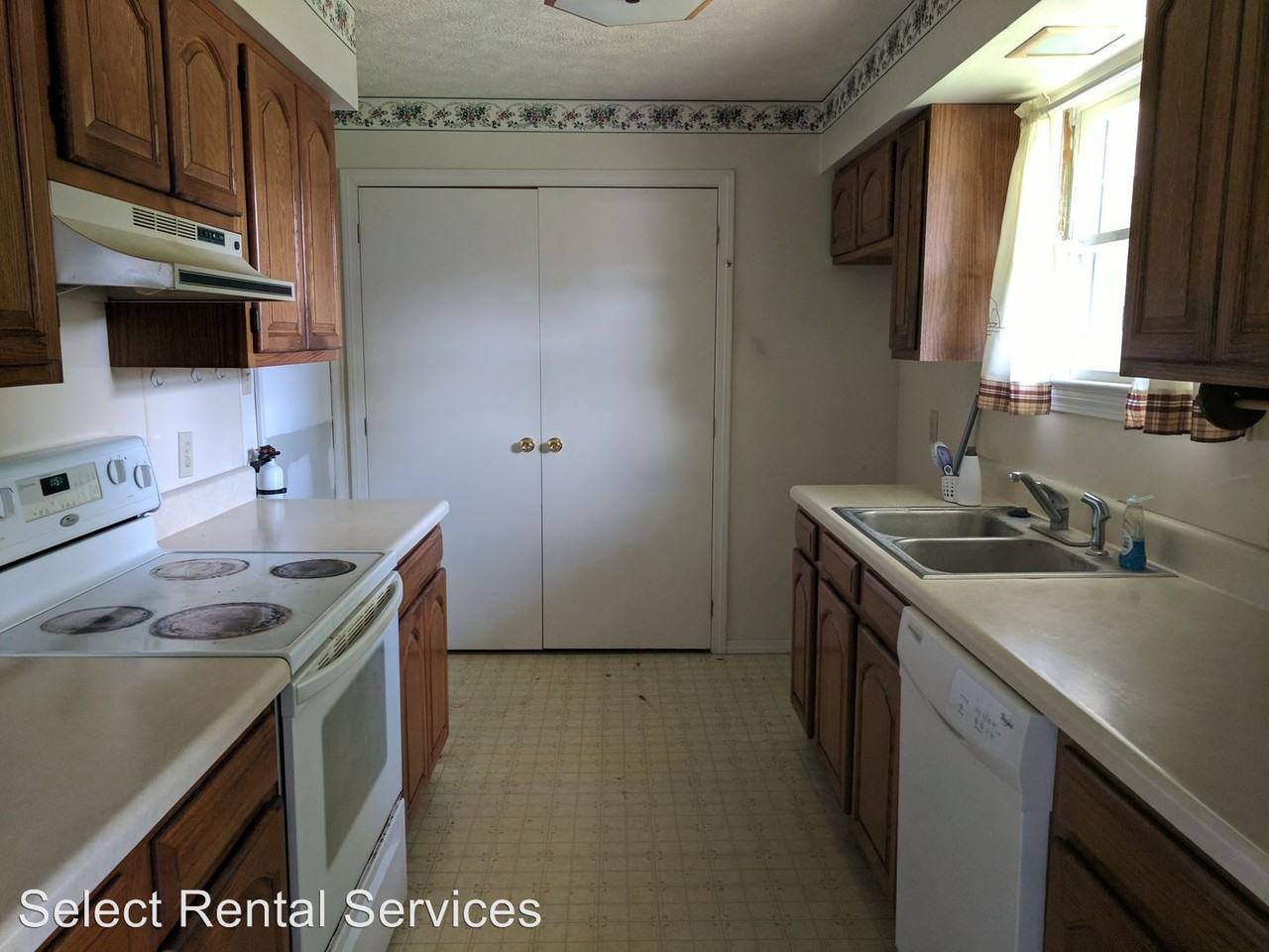 102 Hawthorne Rd - Photo 2 of 5