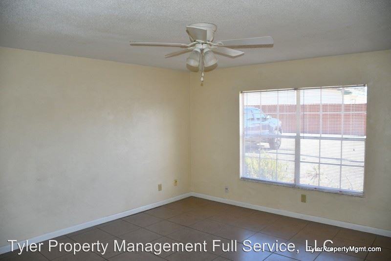 540 Taylor Rd - Photo 3 of 9