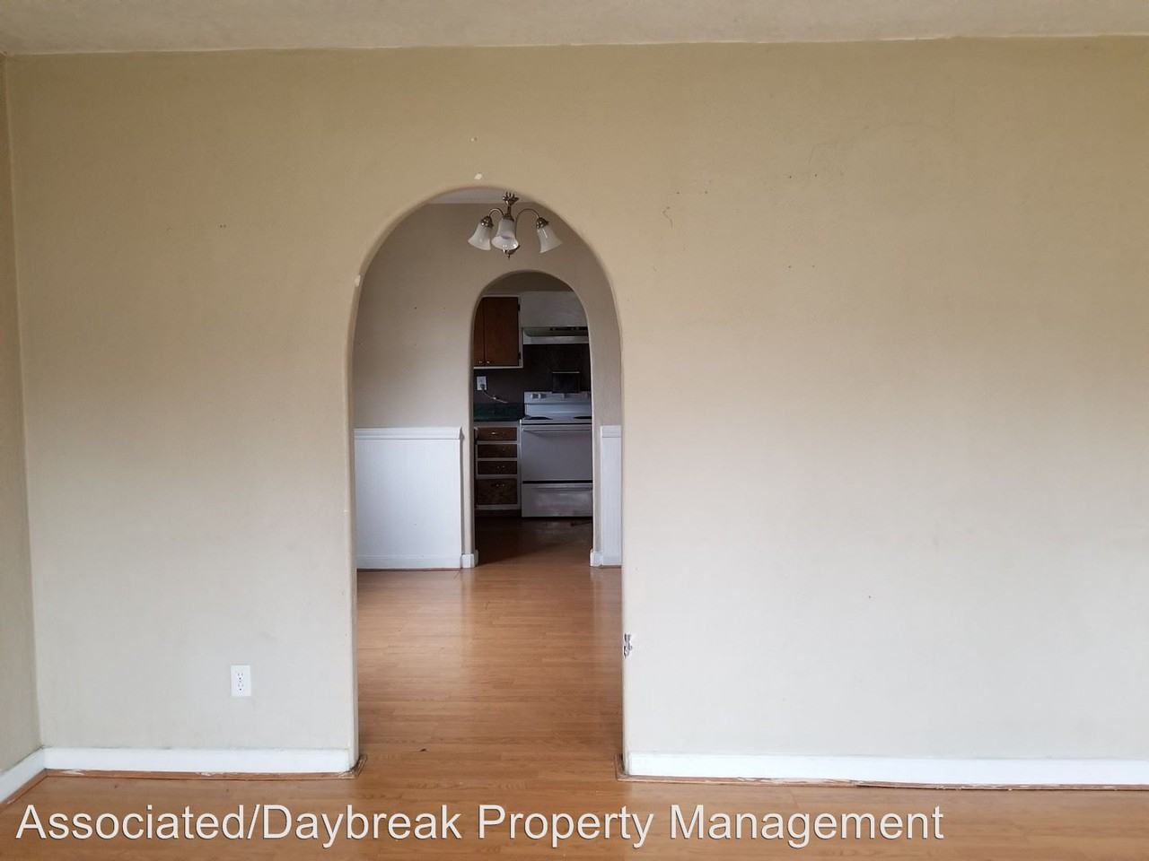 806 2nd Ave - Photo 2 of 10