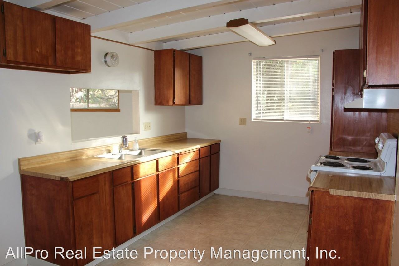 38476 Timponogas Cir - Photo 2 of 4