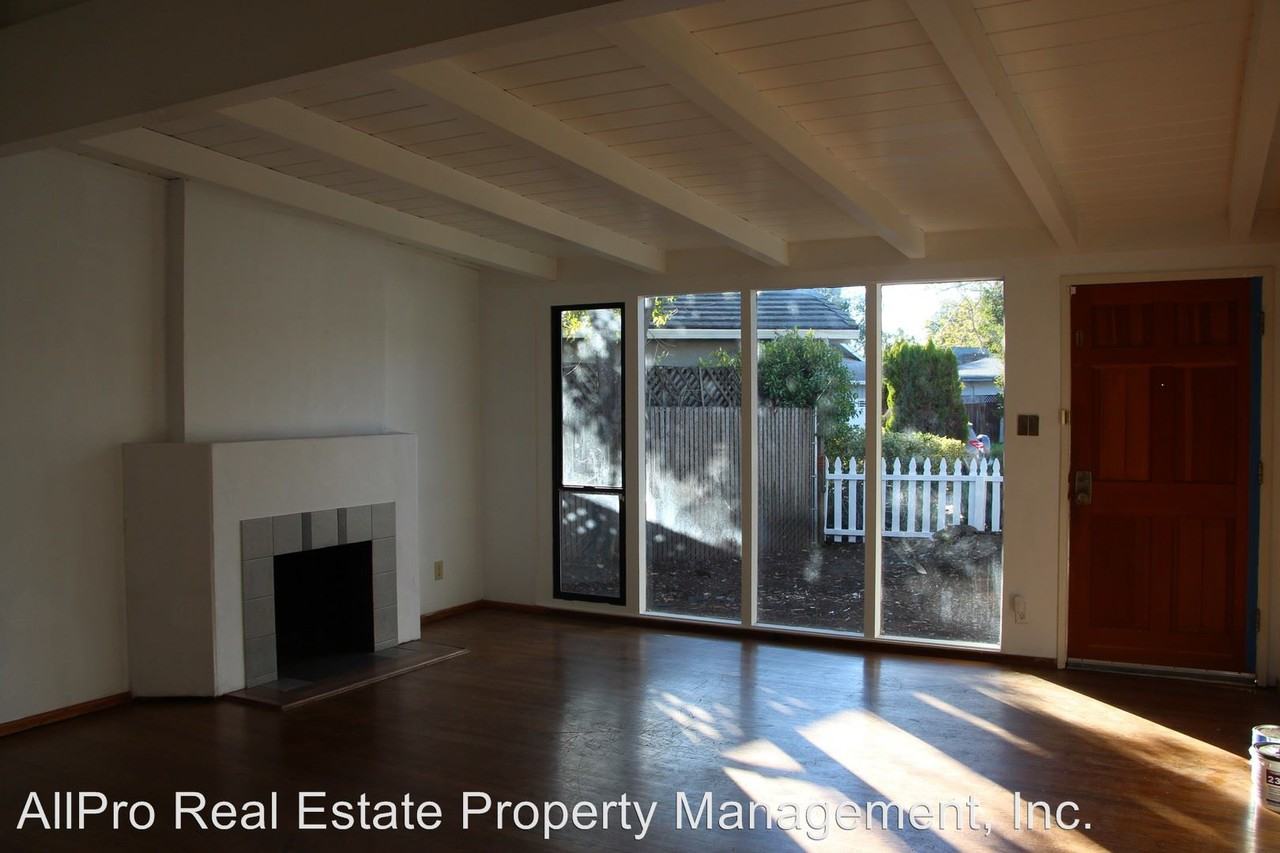 38476 Timponogas Cir - Photo 3 of 4