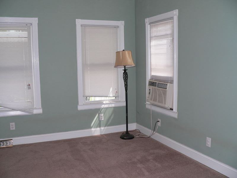 130 Romain Ave - Photo 3 of 11