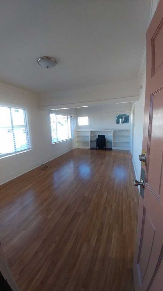 583 56th St - Photo 3 of 13