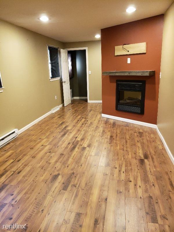 107 W Main St #1a - Photo 3 of 7