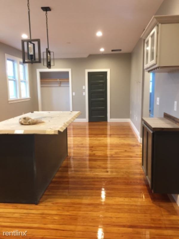 262 Cypress St - Photo 2 of 6