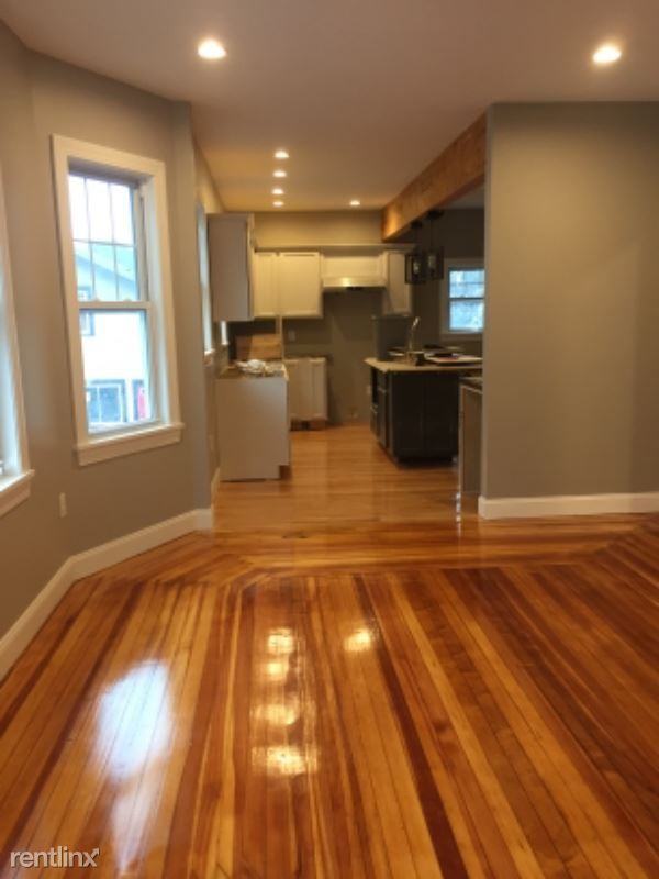 262 Cypress St - Photo 3 of 6