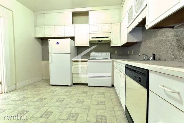 1236 Beacon St - Photo 3 of 6