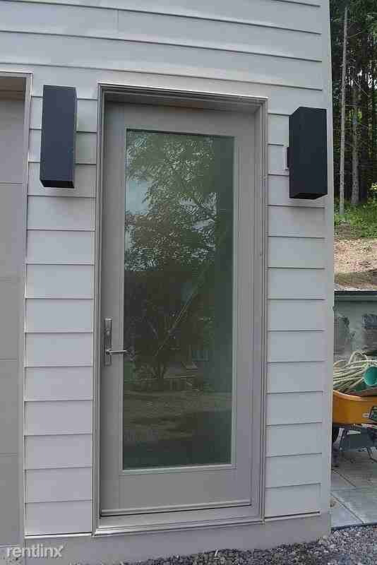 1171 East Shore Drive - Photo 2 of 11