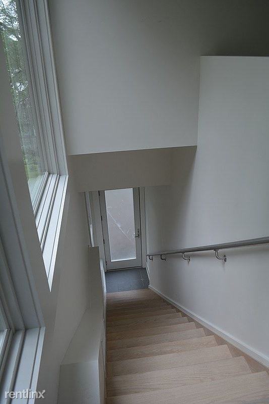 1171 East Shore Drive - Photo 3 of 11