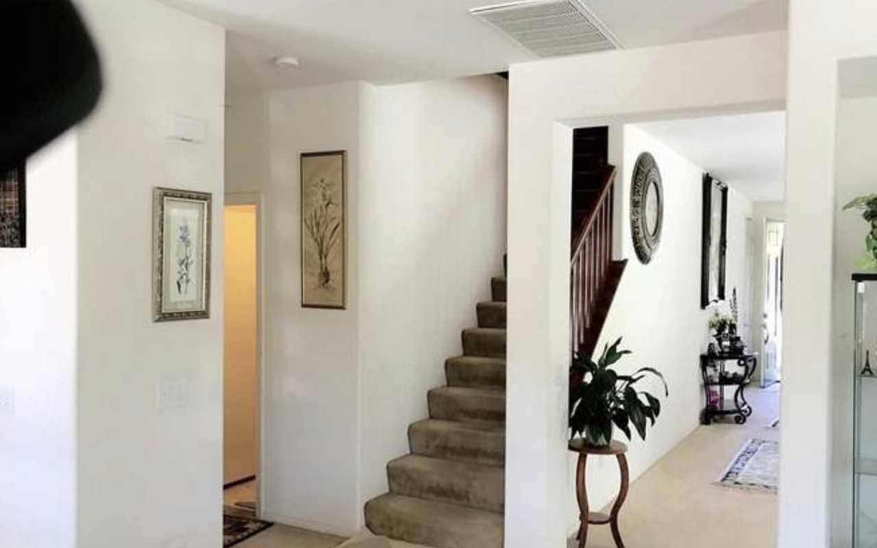 2167 Larimore Ln - Photo 3 of 8