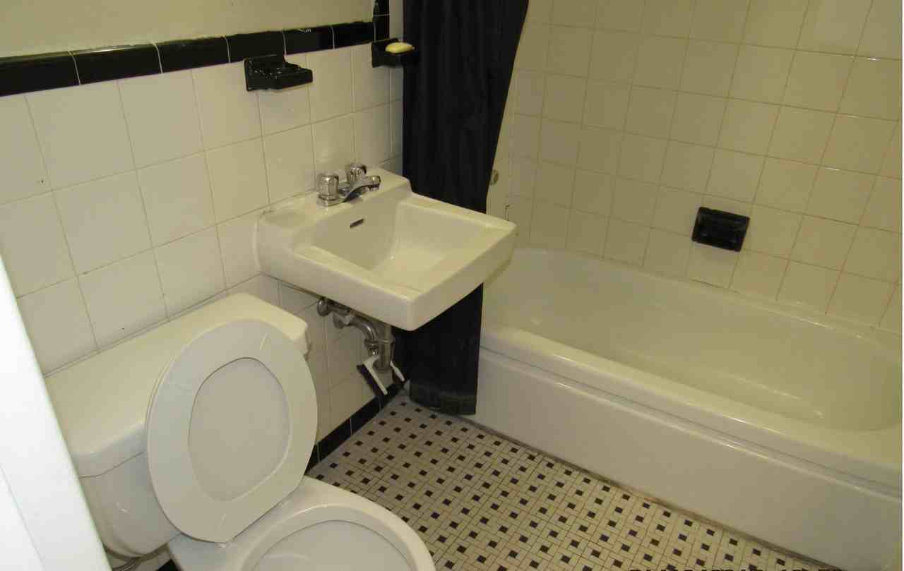 10 Wycombe Rd - Photo 3 of 6