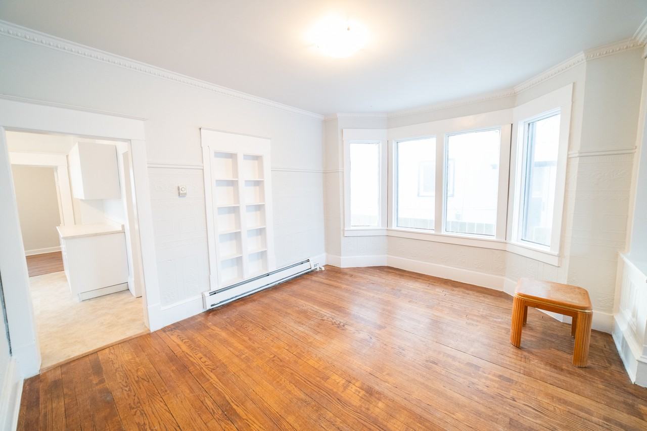 438 Saint Johns Avenue - Photo 2 of 8