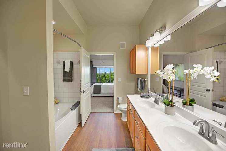 13605 Bee Cave Pkwy - Photo 3 of 4
