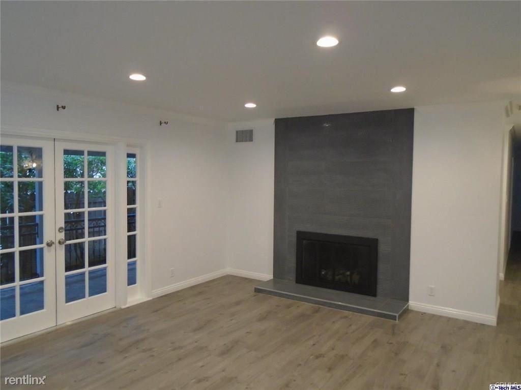 1654 Sheridan Rd - Photo 2 of 22