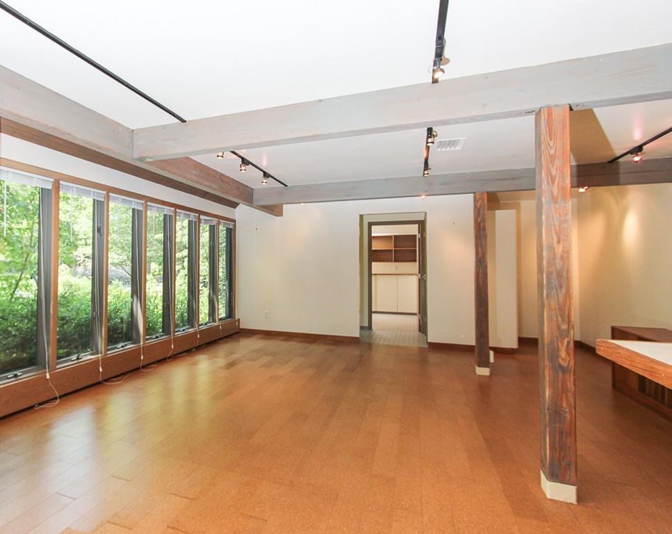 557 Bay Rd #1 - Photo 3 of 9