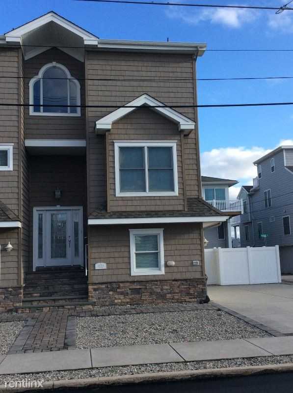 5101 Pleasure Ave - Photo 3 of 12