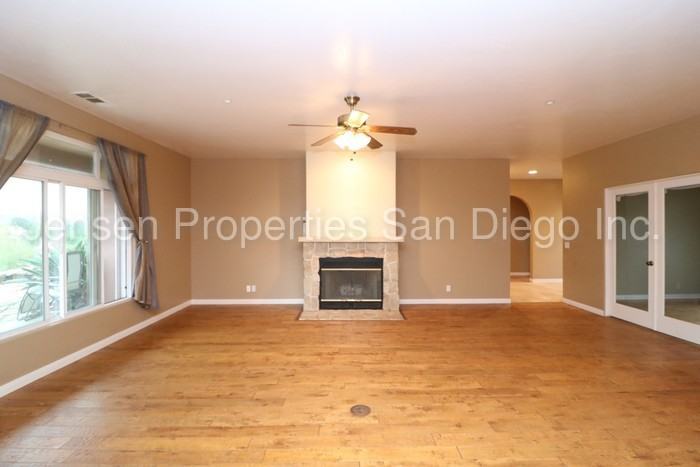 16711 Georgios Way - Photo 3 of 28