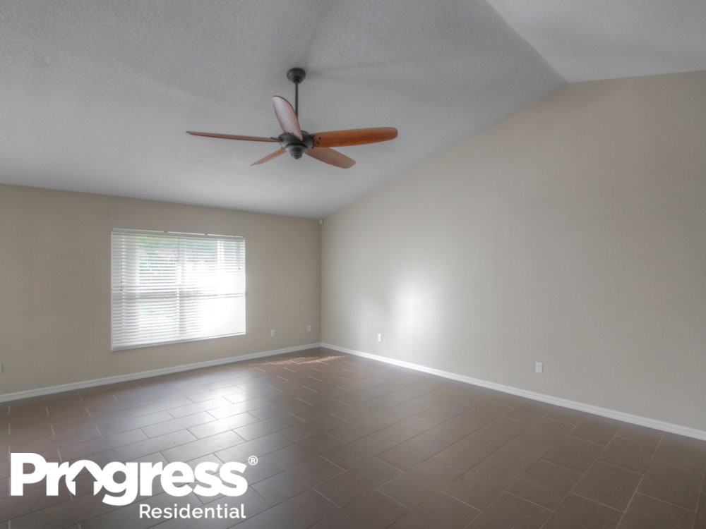 605 Cherry Laurel St - Photo 2 of 16