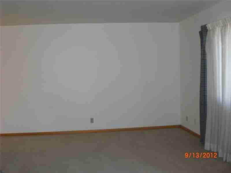 319 Johnet Dr #8 - Photo 3 of 8