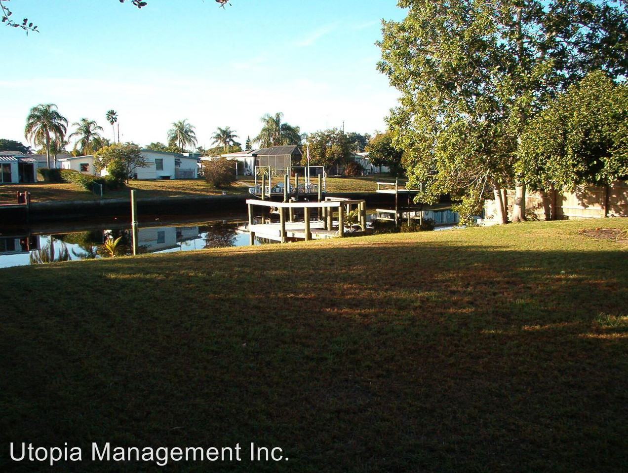 220 Mentel Terrace - Photo 2 of 11
