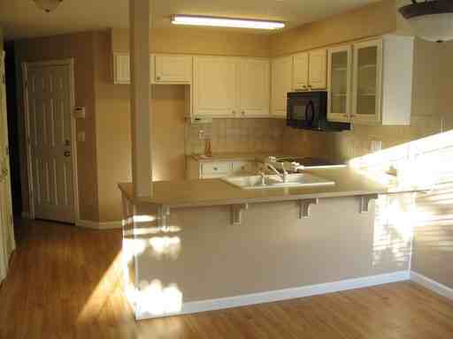 613 NE 8th St - Photo 3 of 6