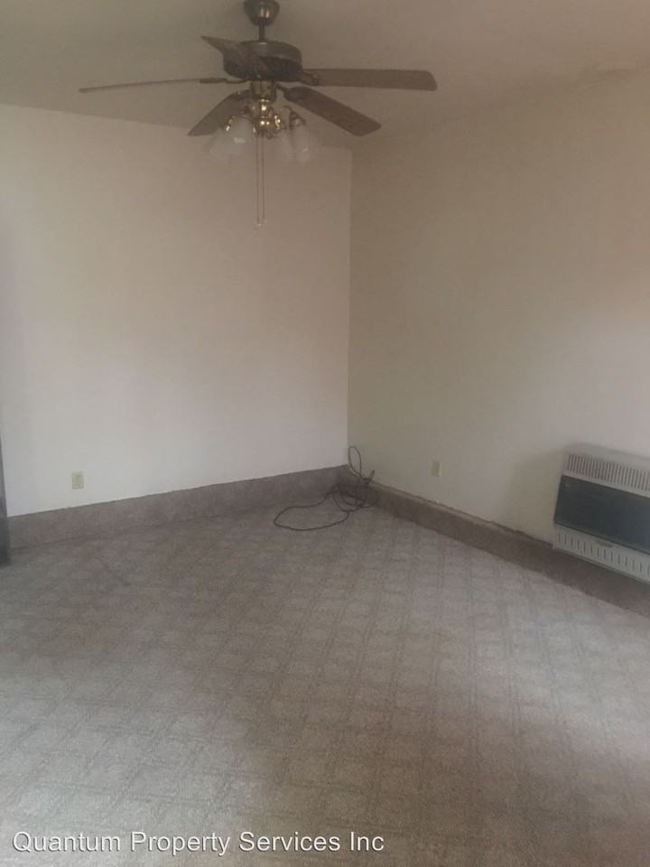 309 Rolling Hills Ln - Photo 3 of 8
