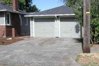 1715 NE Jarrett St - Photo 2 of 9