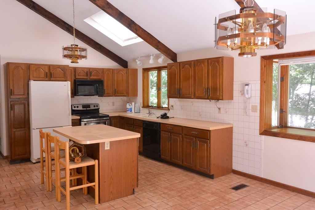 28 Rockwood Heights Rd - Photo 3 of 8