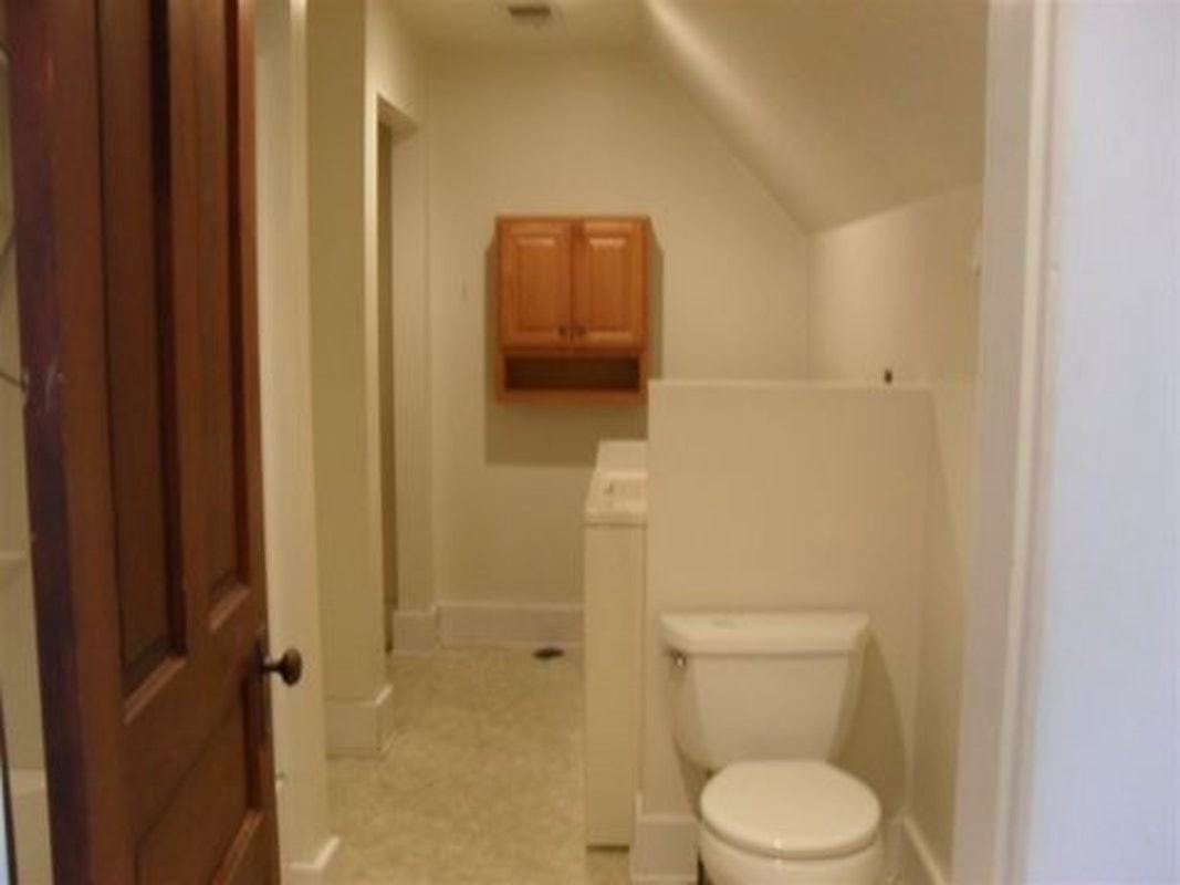 15 E Main St. Apt 2 #2 - Photo 3 of 4