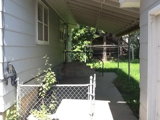 743 Minnesota Ave - Photo 2 of 13