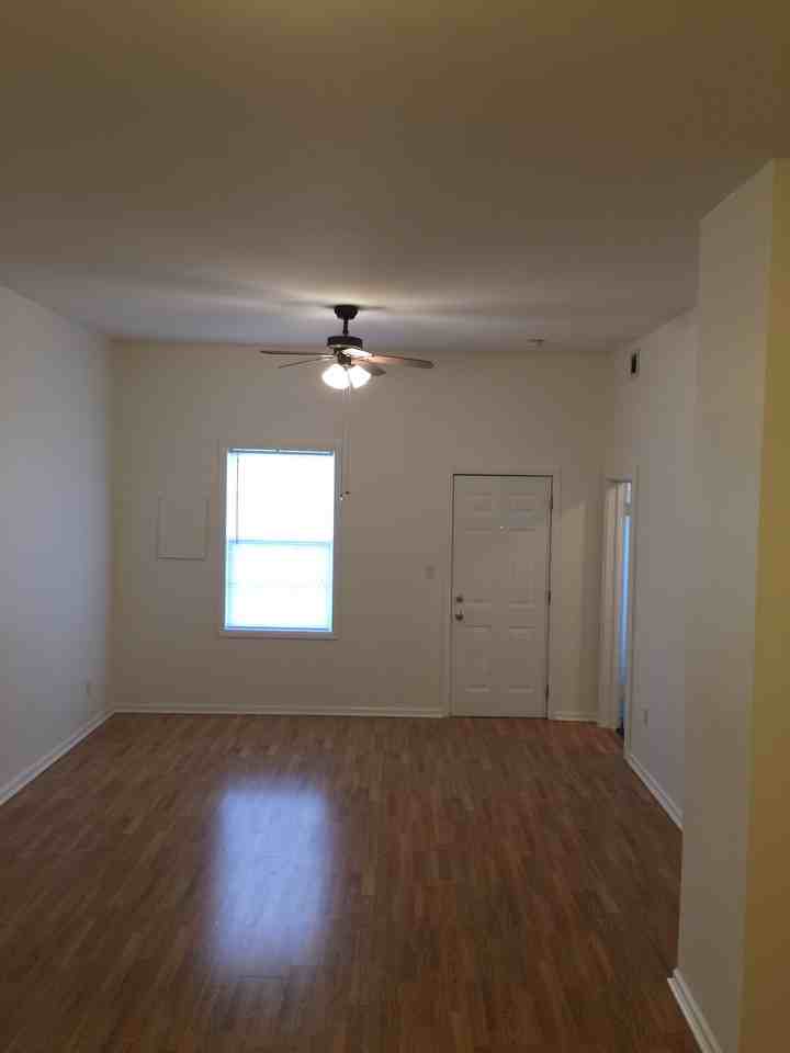 2328 W BELMONT - Photo 3 of 13