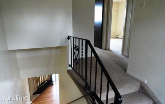 163 Summit Ridge Dr - Photo 3 of 17