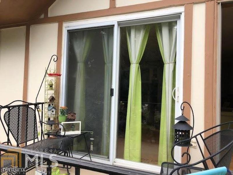 104 Church St - Photo 2 of 24