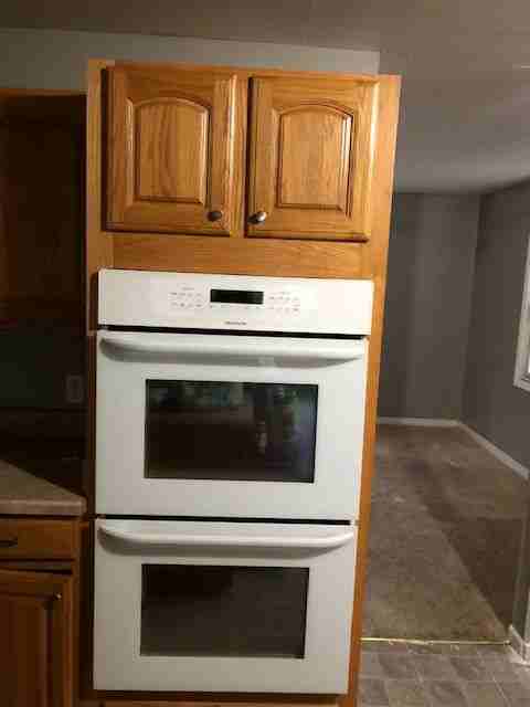 2615 W 70th St - Photo 3 of 8