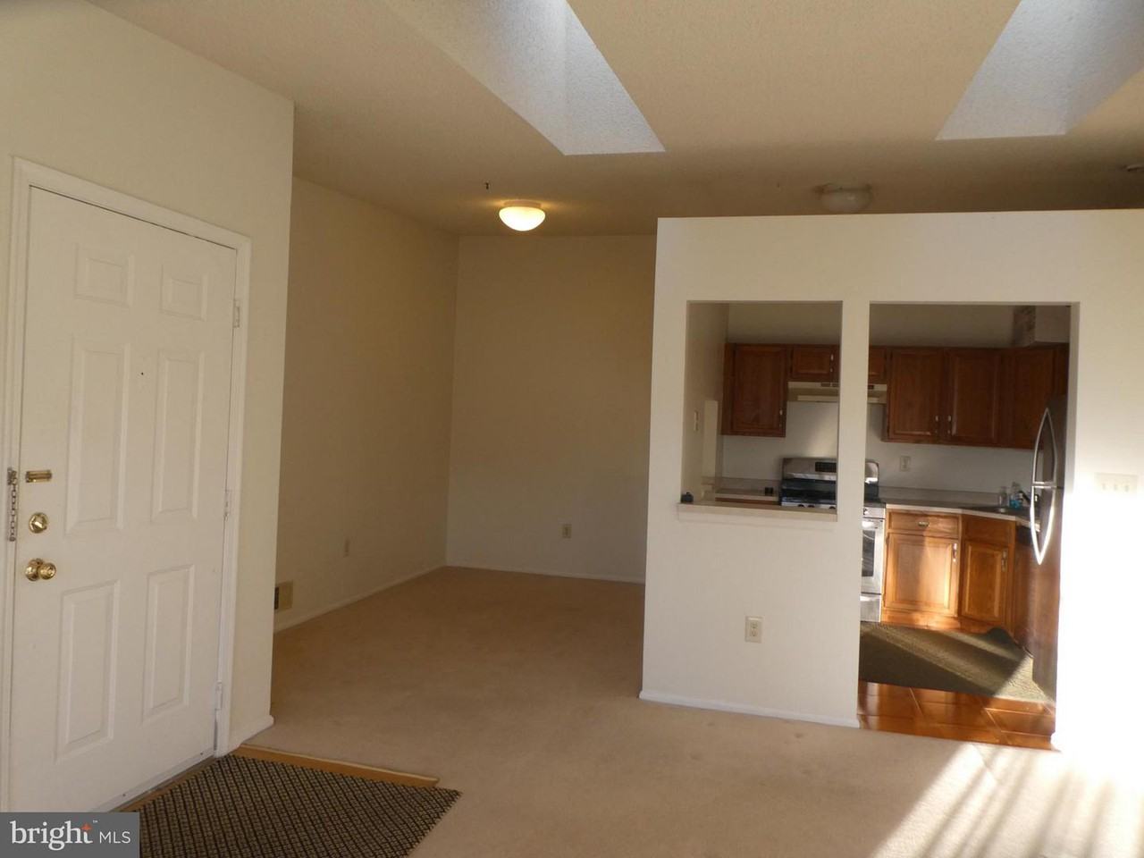 53 Lehavre Ct - Photo 3 of 14