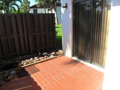 5222 Fountains Dr S 106 - Photo 2 of 4