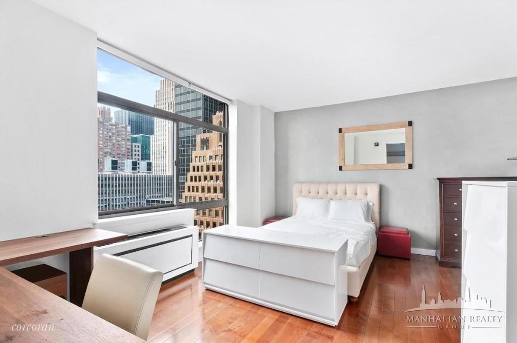 E 43rd St #20B - Photo 2 of 6