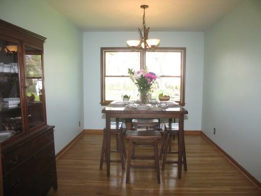 298 Taylor Ave - Photo 3 of 16