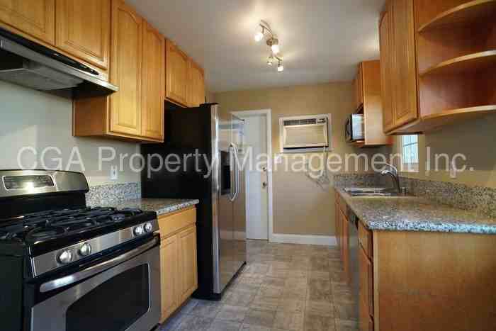 5321 Sampson Blvd - Photo 2 of 21