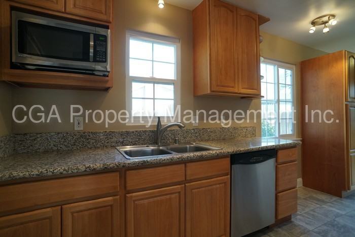 5321 Sampson Blvd - Photo 3 of 21