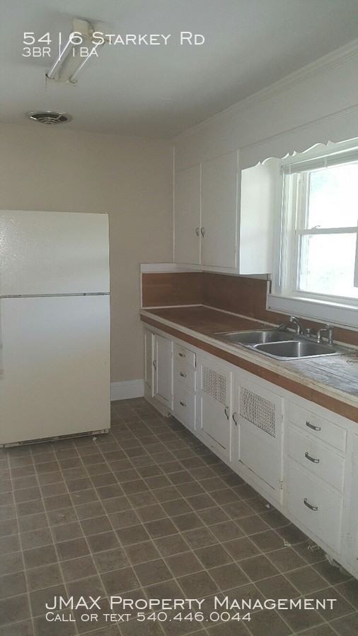 5416 Starkey Rd - Photo 3 of 11