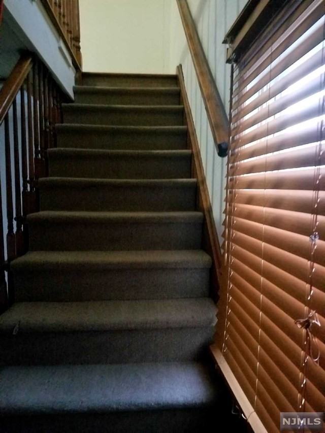 4 Beaverbrook Rd #4d - Photo 2 of 11