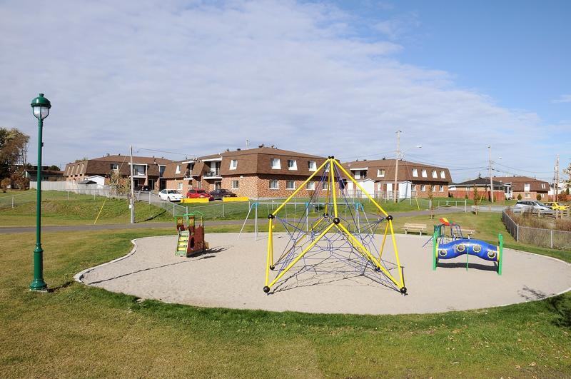 2312 Nadeau - Photo 3 of 14