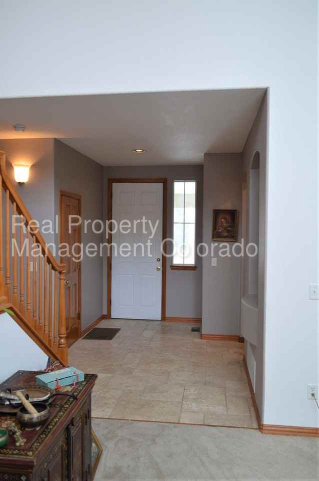 8850 W Cannes Dr - Photo 2 of 30