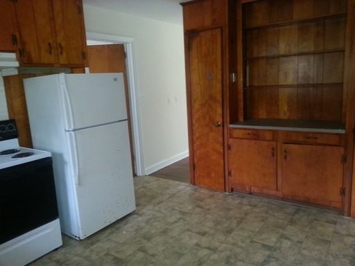 230 2nd St - Photo 3 of 6