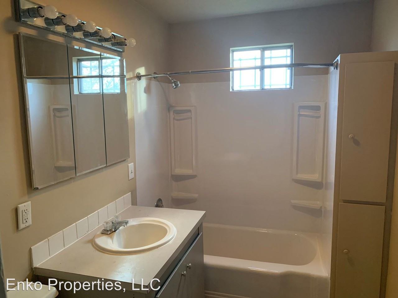 5324 SE Milwaukie Ave - Photo 2 of 10