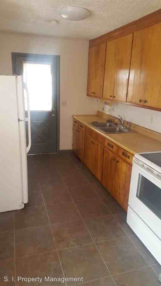 6640 Bluejay Dr - Photo 3 of 7