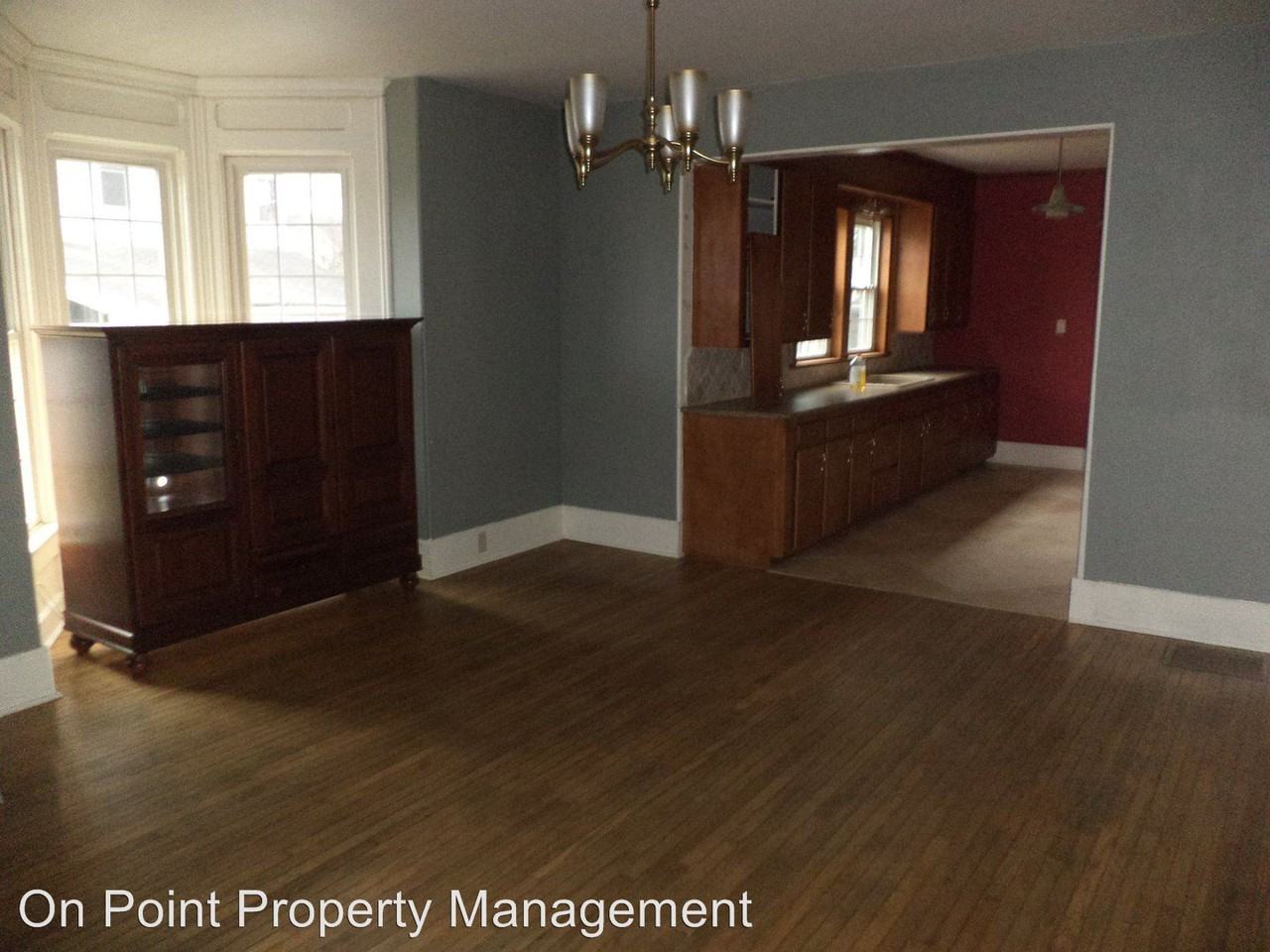 912 Front St. - Photo 2 of 12